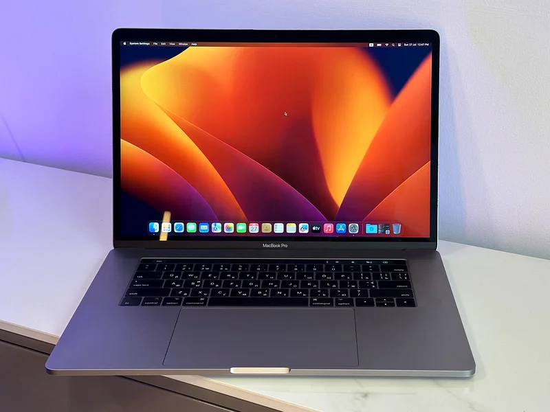 High-Performance MacBook Pro for Sale!63196636029698111