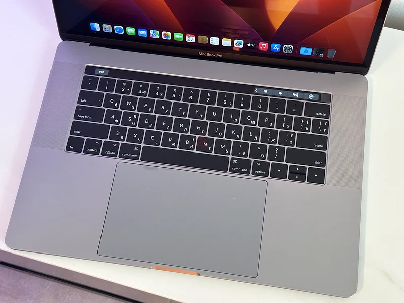 High-Performance MacBook Pro for Sale!63196636029698112