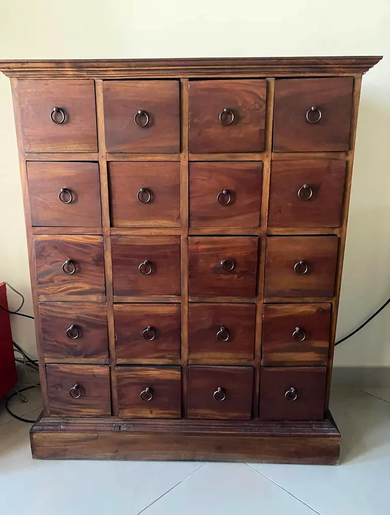 solid wood chest of drawers