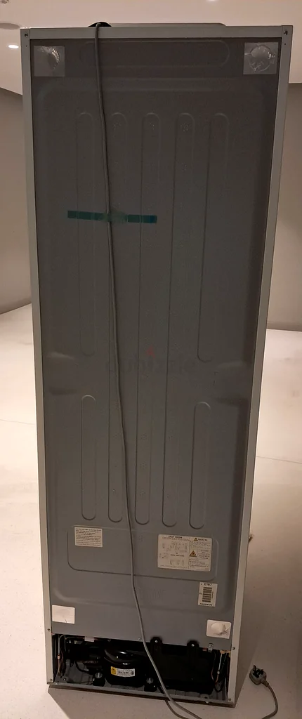 Hitachi Bottom Freezer Refrigerator - Efficient Cooling for Your Kitchen63201170634882113