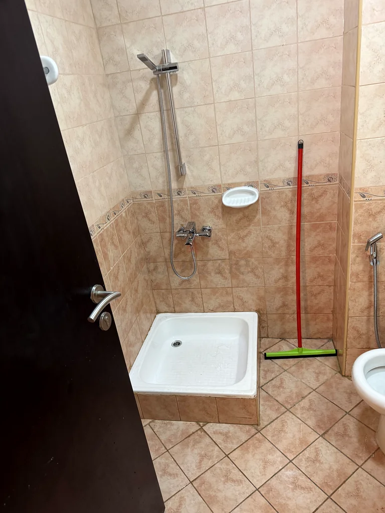 غرفة عائلية تنفيذية للإيجار63218792380931112