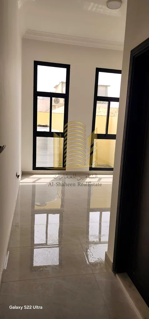 🔥 فيلا تجارية للإيجار 🔥  
مناسبة لجميع الأنشطة  
منطقة الرميثة - عجمان  
قريبة من البحر  
مناسبة لمركز صحي - عيادات  
للاستخدام النسائي63219812607747113