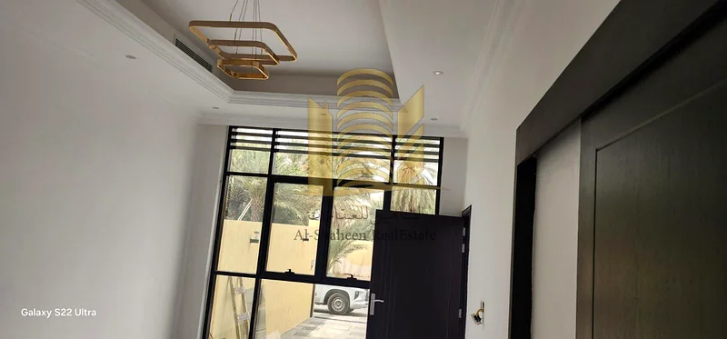 🔥 فيلا تجارية للإيجار 🔥  
مناسبة لجميع الأنشطة  
منطقة الرميثة - عجمان  
قريبة من البحر  
مناسبة لمركز صحي - عيادات  
للاستخدام النسائي63219812607747112
