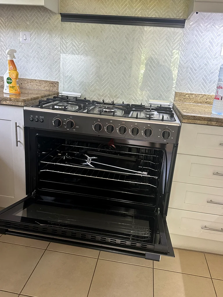 Toshiba 90cm full gas cooker new model Same Like new condition63197145204609112