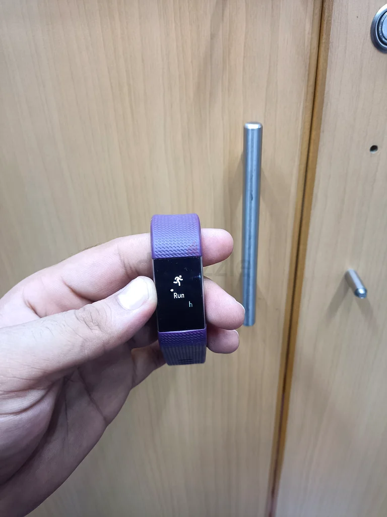 Fitbit Charge 3 fitness tracker63195630906243111