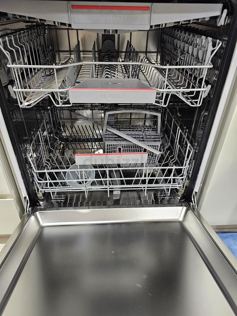High-Efficiency Stainless Steel Dishwasher - Modern Convenience for Your Kitchen!63197144751747111