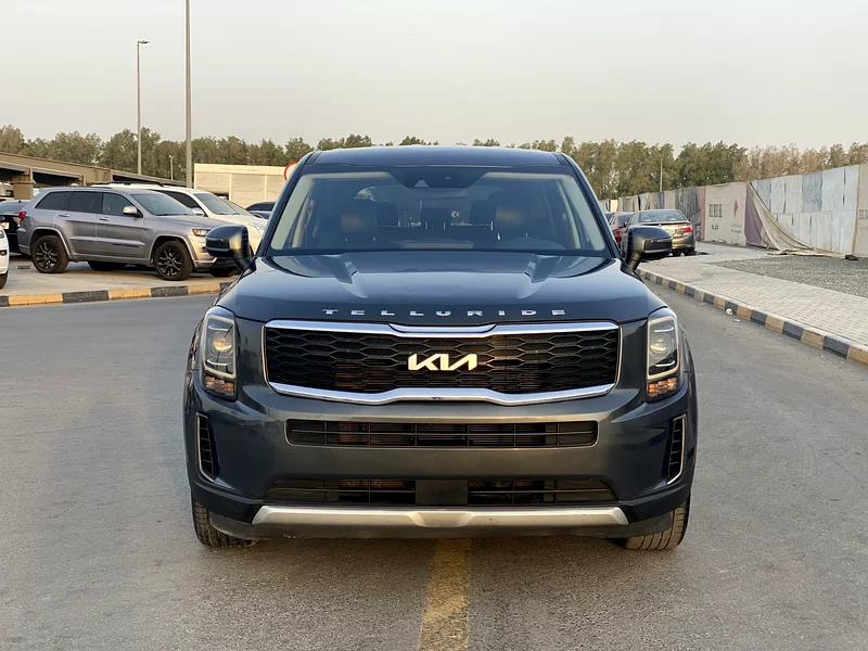 سيارة 2022 بحالة ممتازة، طُليت جزء واحد فقط632243126266901120