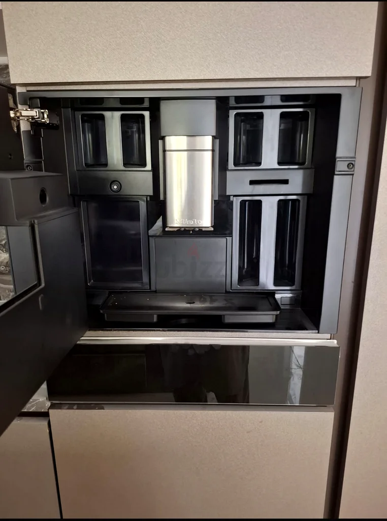 Miele coffee machine builtin cva7440 new condition63199635935491111