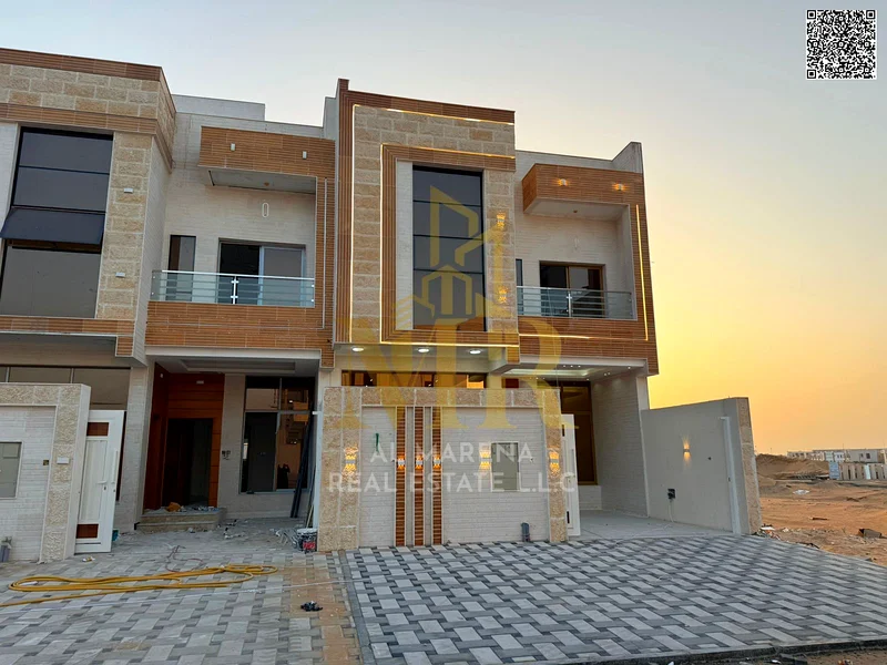 🏡 للبيع: فيلا بتصميم عملي وموقع متميز في الهيليو 2، عجمان | 5 غرف نوم + صالة | السعر 1,300,000 درهم شامل التسجيل ورسوم الملكية63905079782146113