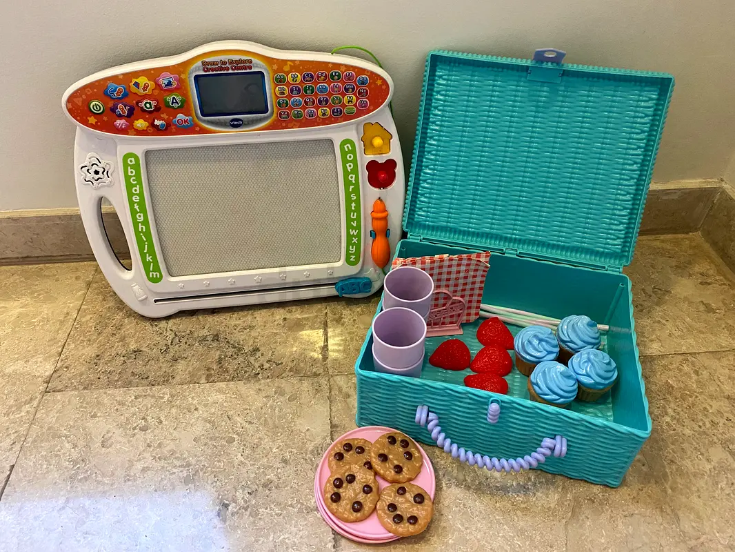 ELC Picnic Set and VTech Draw to Explore Creative Centre