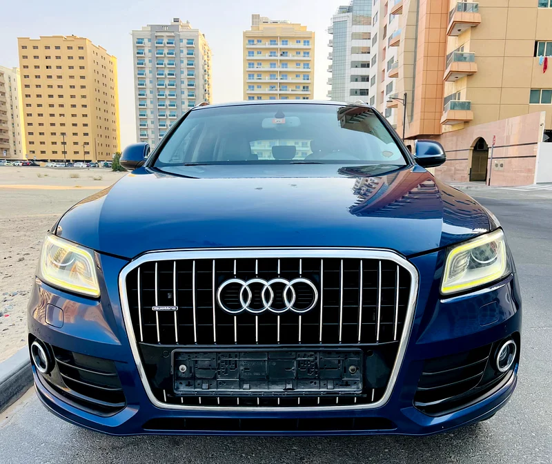 A BEAUTIFUL CLEAN AUDI Q5 EXCELLENT CONDITION 2015 MODEL63406920180994113