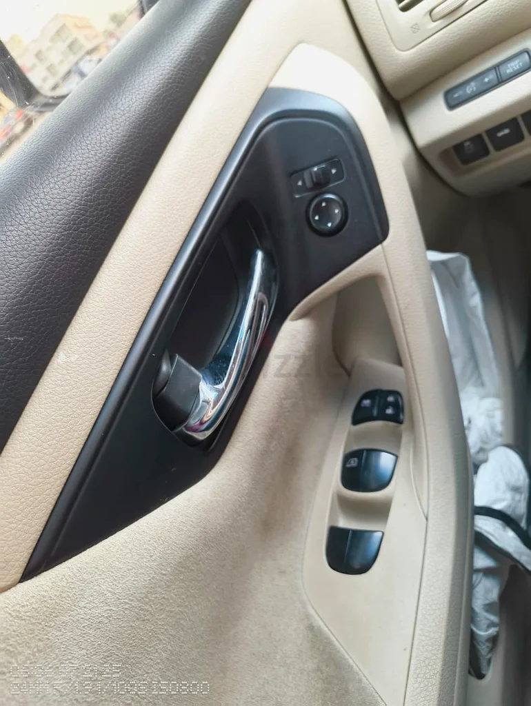 Nissan Altima 2013 Full service history from Fastrack(emarat) 1st 100k service history from Nissan.63227258361985111