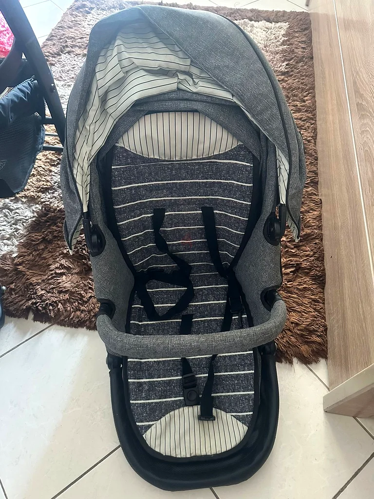 Stylish and Comfortable Baby Stroller for Sale!63204290862210113