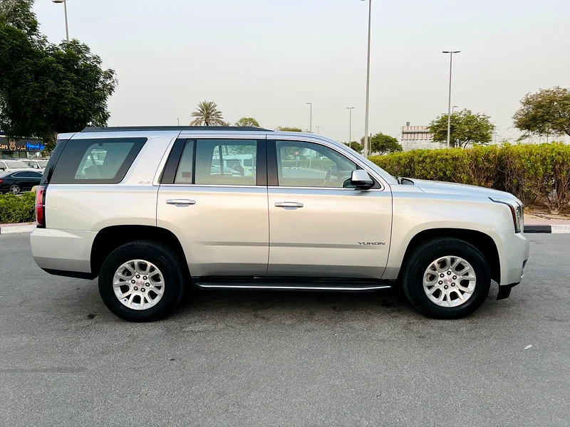 GMC YUKON SLE MID OPTION GCC SINGLE OWNER SERVES HISTORY AVAILABLE63398471161985114