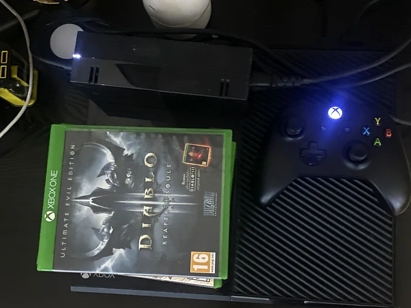 Xbox One URGENT sale negotiable, Call me at +97156663668263205366304897112