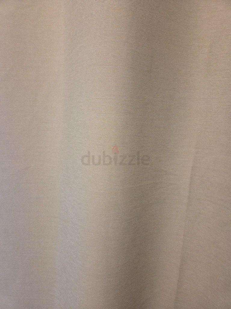 Curtain63211916970115112