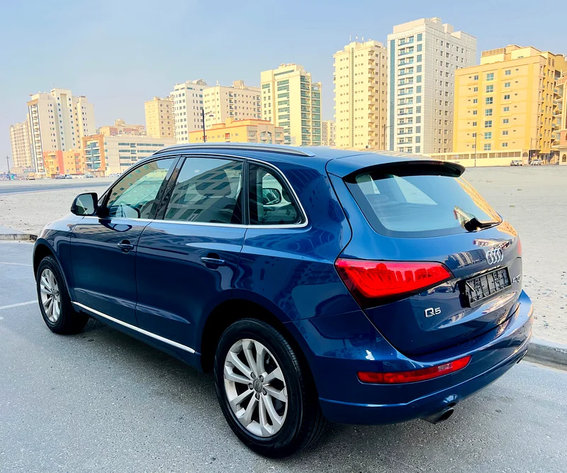 A BEAUTIFUL CLEAN AUDI Q5 EXCELLENT CONDITION 2015 MODEL63406920180994112