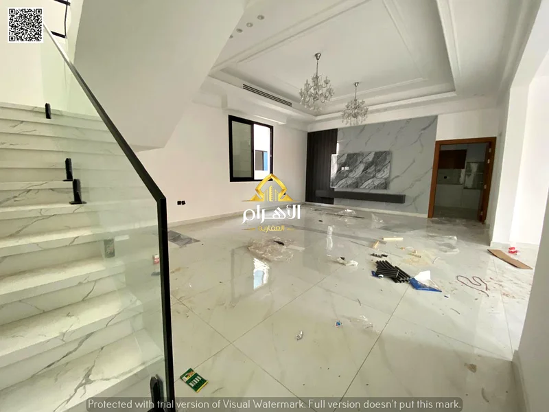Classic villa for sale, residential and commercial, directly on Al-Tala Street, area 4300 square feet, freehold and without annual fees63878506028033112