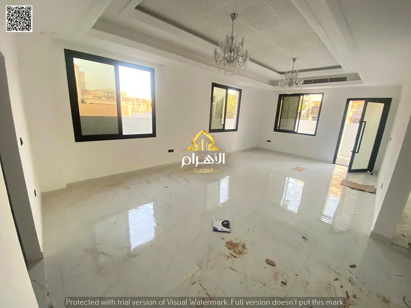 Classic villa for sale, residential and commercial, directly on Al-Tala Street, area 4300 square feet, freehold and without annual fees63878506028033113