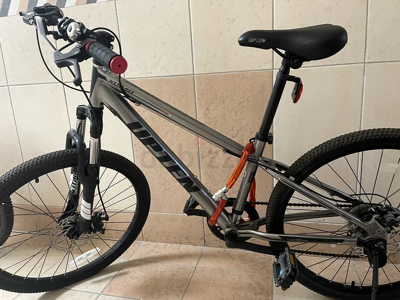 Ride in Style with a Quality UPTEN Mountain Bike!.. rarely used.. . free pump and helmet..63201169974018112