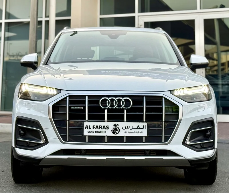 Audi Q5 45TFSI Quattro 2020, fully loaded, under warranty63398617052419111