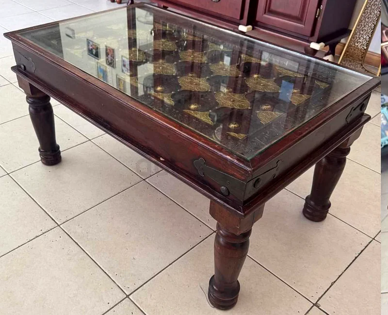طاولة قهوة قديمة / طاولة وسط63208392960515112