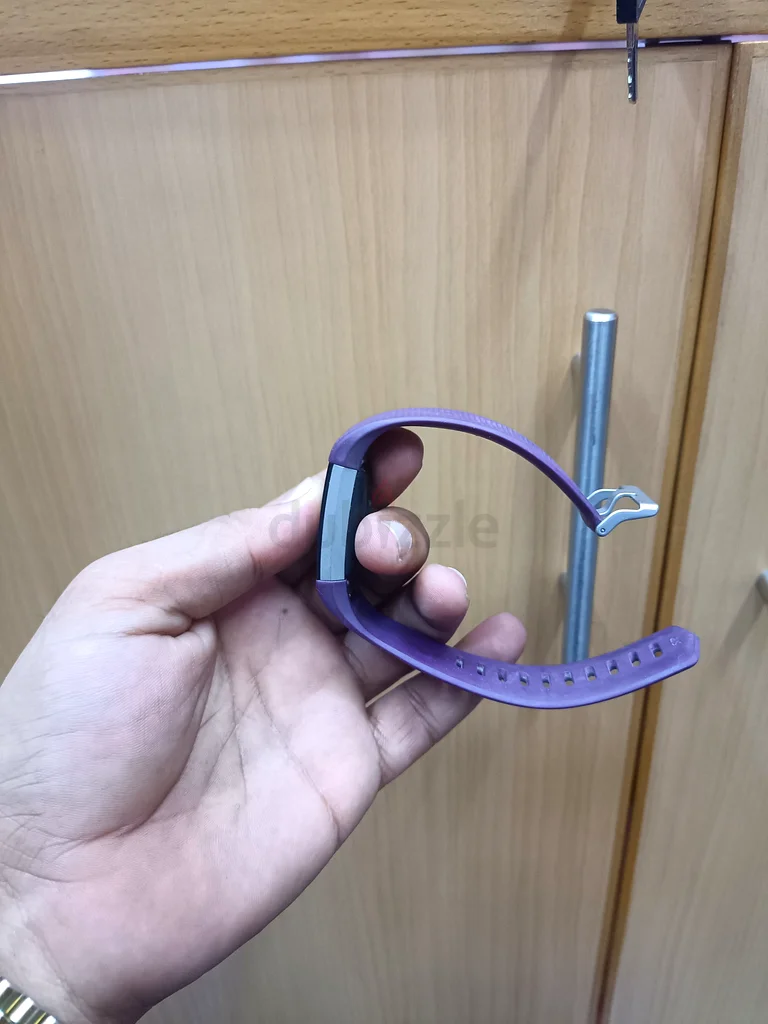 Fitbit Charge 3 fitness tracker63195630906243114