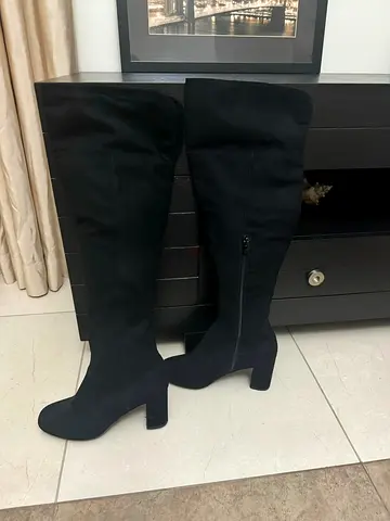 Suede Leather Black High Boot Size 39