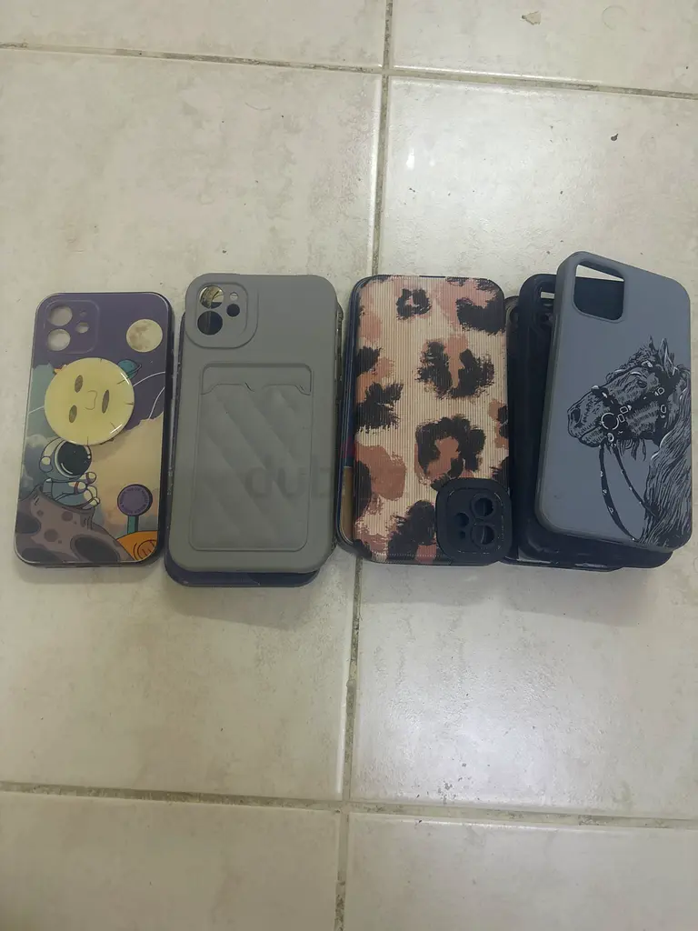 iPhones cases  . 15 .12. 11