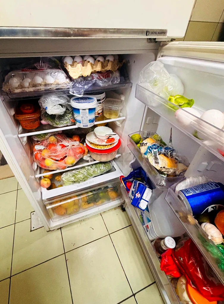 Samsung fridge 304 litter for sell  Perfect working condition  Location ras al khaimah63201171145090112