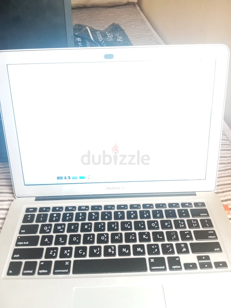 Apple MacBook Air 13 - Great Condition, Ready for New Adventures!63197646218627112