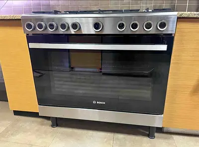 Bosch Premium Model 5 Burner Full Gas Cooker 90 by 60 cm Oven with fan