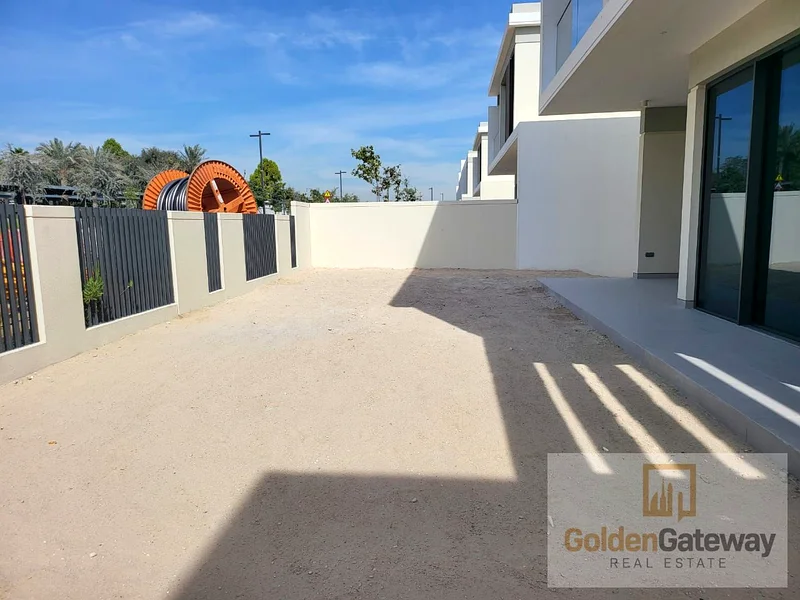 4 BR | Single Row | Close to pool63930523165186112