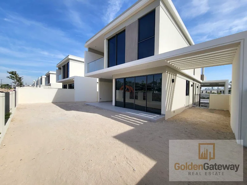 4 BR | Single Row | Close to pool63930523165186110