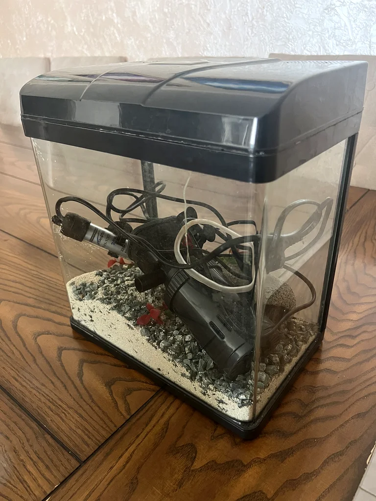 Fish Tank with Accessories63201692733825112