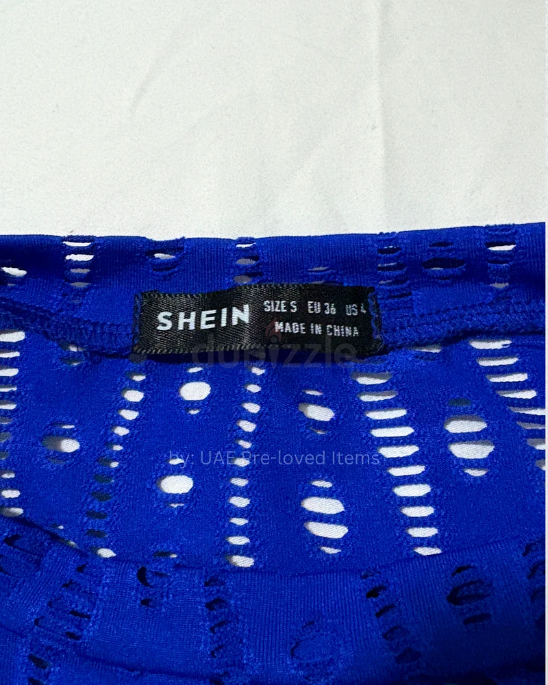 SHEIN Stylish Blue Cut-Out w/ Thumb Holes Top63201172921858111