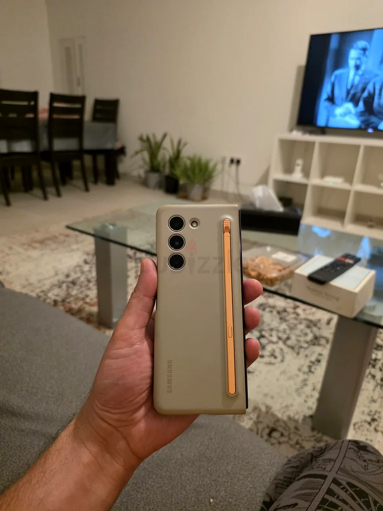 SAMSUNG Z FOLD 5   LIMITED  Edation 1 TB TDRA UAE + Box  Special mobile cover and Eear buds cov63213438868611112