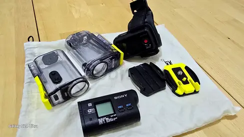 Sony HDR-AS30VE Action Camera Compatta Lens Carl Zeiss with Live Remote Control
