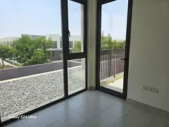3 Bedroom villa | Single row | Vacant