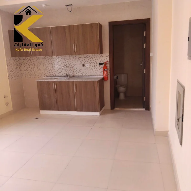 Modern Studio Near Corniche & Mosque – Don’t Miss Out! 🌇🕌632346020102431128