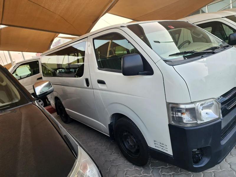 Toyota HiAce 2015 model, set 14, GCC specification, very clean inside and outside, 100%634013166648331115
