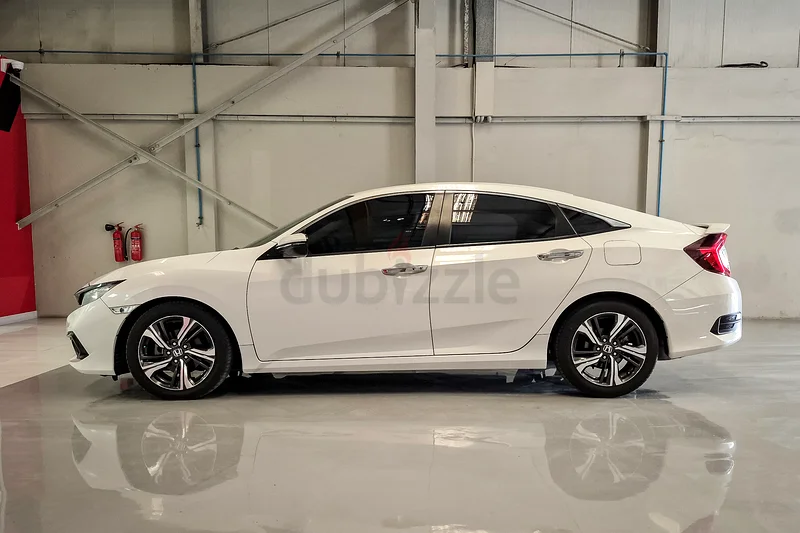 AED 911/month | 2019 Honda Civic RS | GCC Specs | Ref#34111863398548448513114
