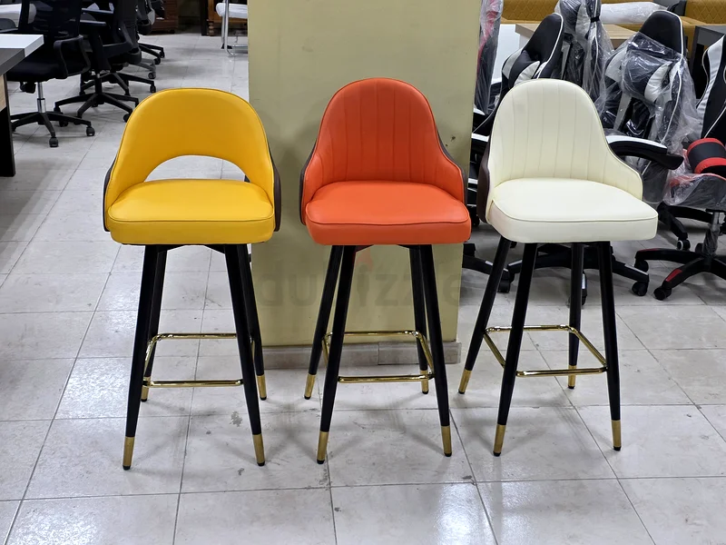 Chic Set of 3 Stylish Bar Stools - Perfect for Your Home Bar!63209353336193112