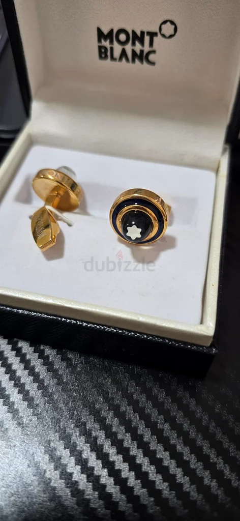 أزرار أكمام أنيقة من مون بلان - إكسسوار أنيق لأي مناسبة!63202200265857110