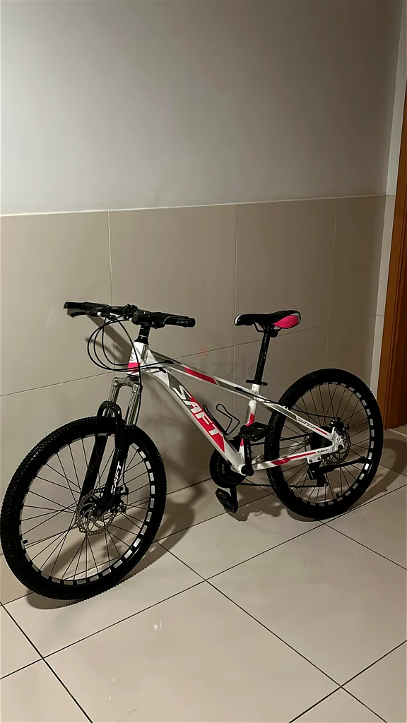 High-Performance SAFET Mountain Bike - Ready for Adventure!63198630845185113