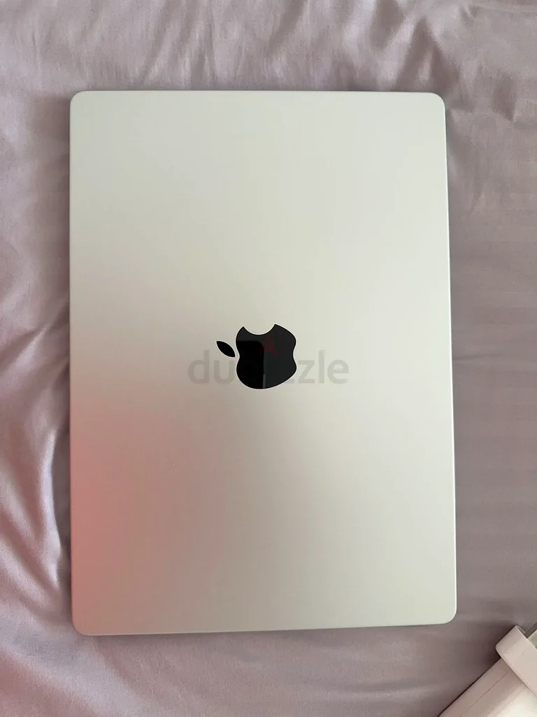 MacBook Pro M1 Max TOp speed 14 inch63197646211969112