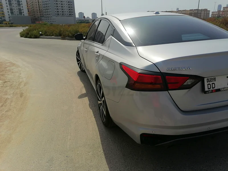 Nissan altima 202263227258434434113