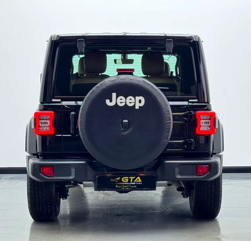 2021 Jeep Wrangler Sahara, 1-Year Warranty, Full Service History from Agency, GCC63398598352898114