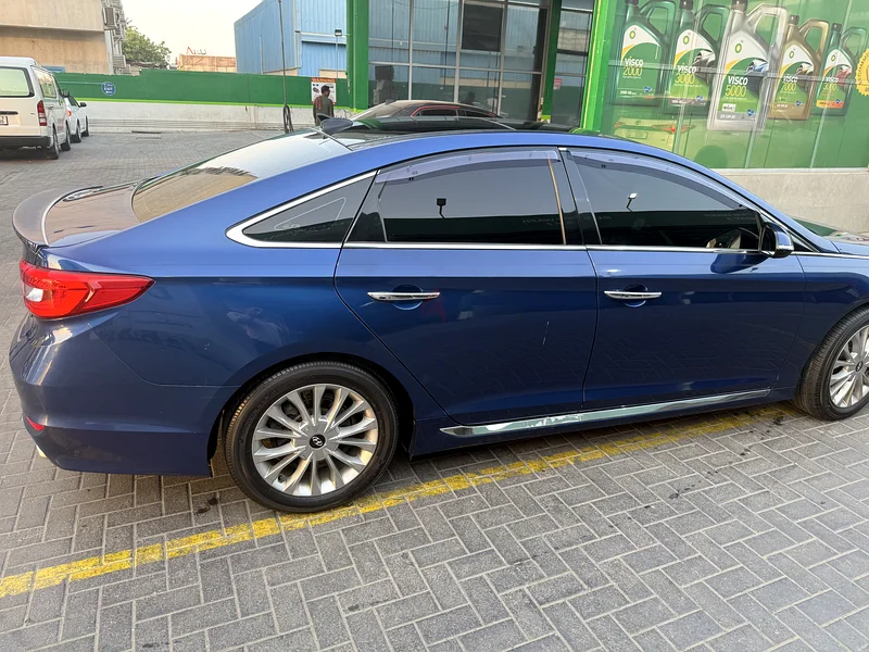 Hyundai Sonata Limited 2.4L, direct from owner63406911305474113