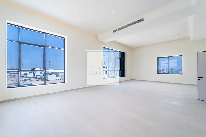 Luxury Villa| Smart System| Brand New | Spacious63808758646017112